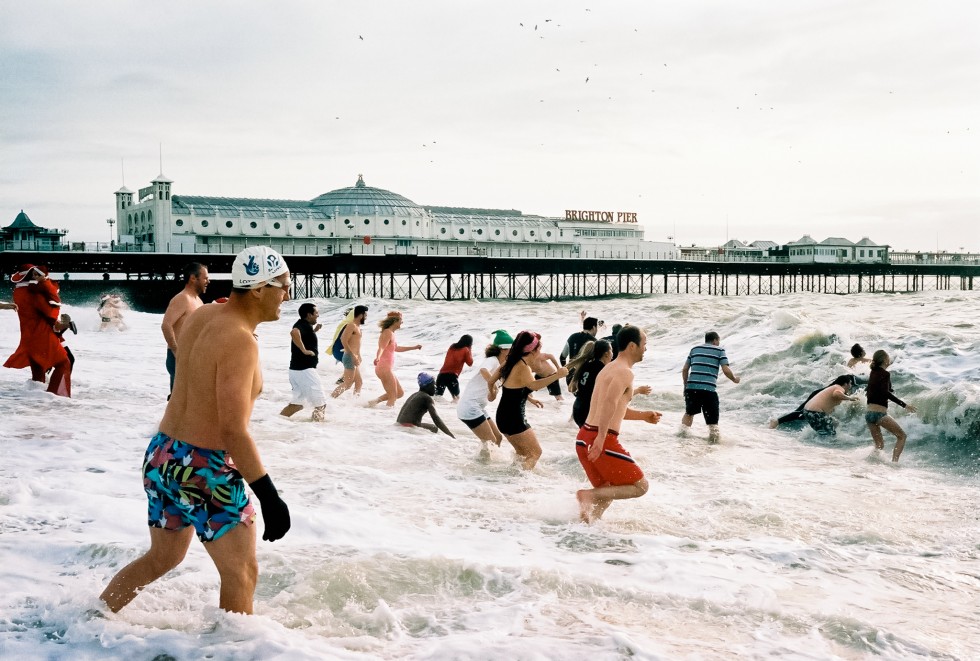 Brighton Christmas day swim 2011