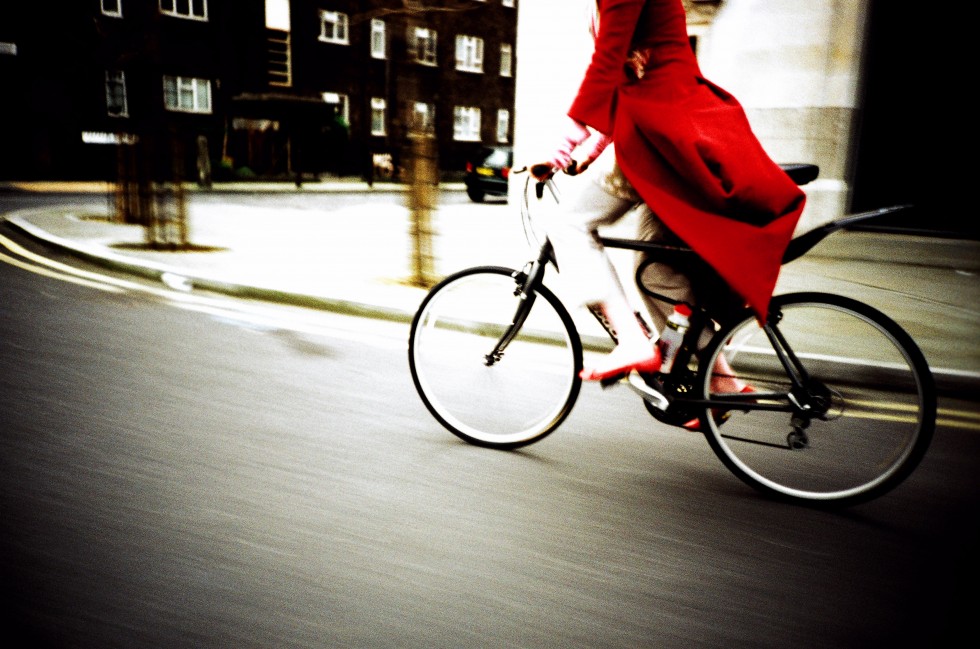 Imogen Heap Cycling though London - 2005