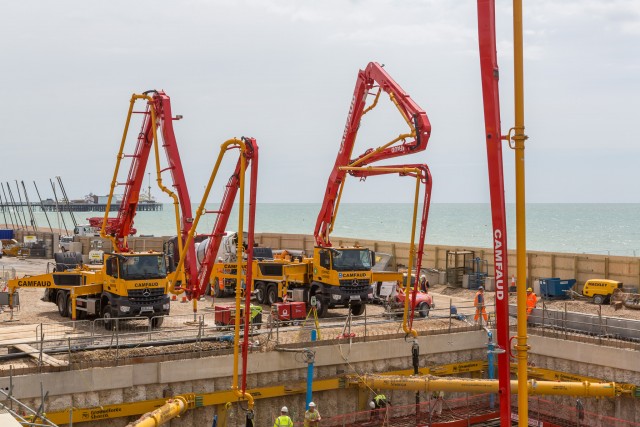 i360 concrete foundation pour 2015-05-30
