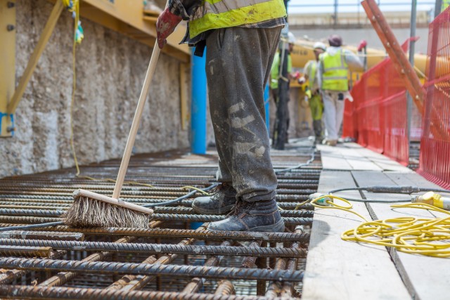 i360 concrete foundation pour 2015-05-30