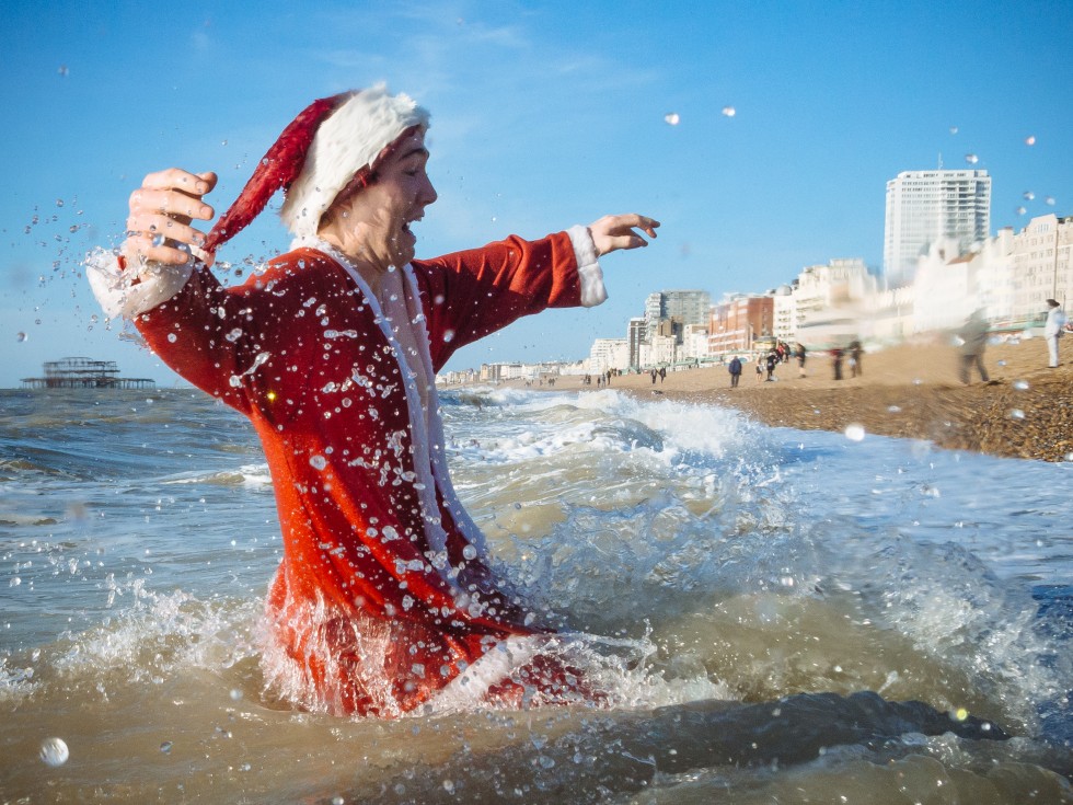 Brighton Christmas day swim 2014